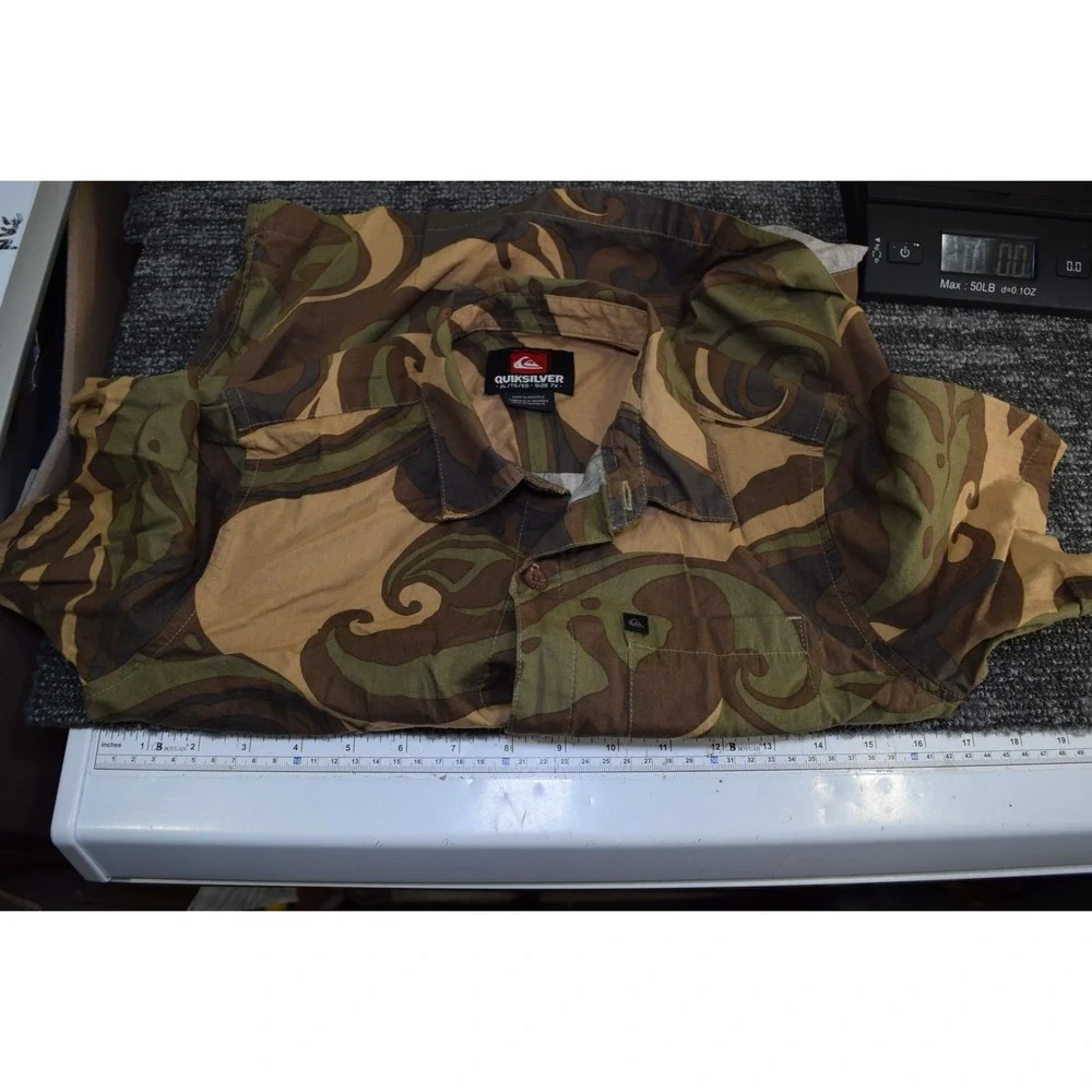 Quiksilver Shirt Camo Brown Green Short Sleeve Button Up Pocket Outdoor‎ BOYS 7
